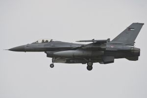 aviano april 25  2011 stone23 f 16a 671 6thsquadron al azraq ab  jordan rtb