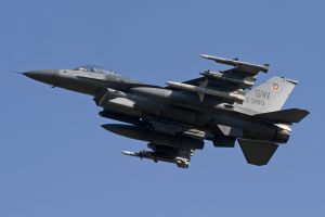 aviano august 28  2011 oup804 f 16cm 91 0380 55thfs 20thfw  shaw afb  sc take off night mix